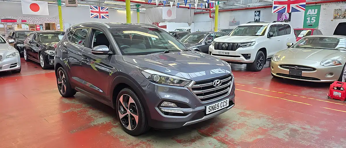 Used 2015 Hyundai Tucson Blue Drive Premium Grey - Interior and Exterior details 3