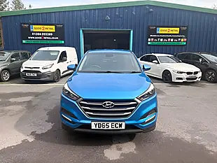 Used 2015 Hyundai Tucson S Blue - Interior and Exterior details 11