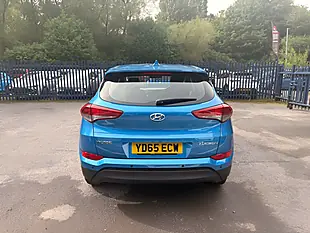Used 2015 Hyundai Tucson S Blue - Interior and Exterior details 12
