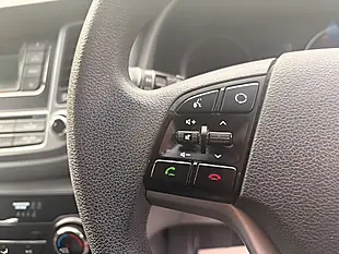 Used 2015 Hyundai Tucson S Blue - Interior and Exterior details 14