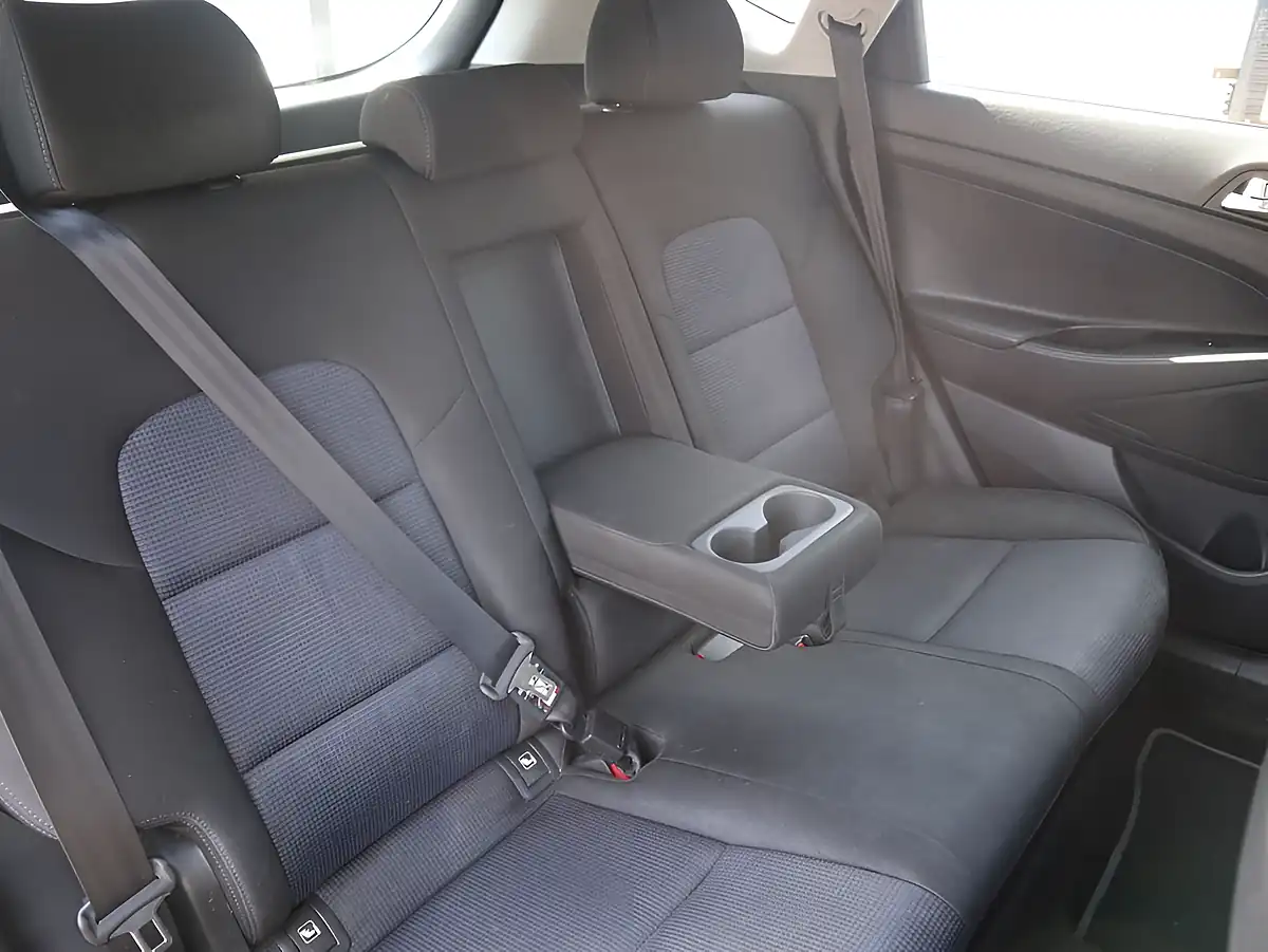Used 2015 Hyundai Tucson Se Nav Black - Interior and Exterior details 6