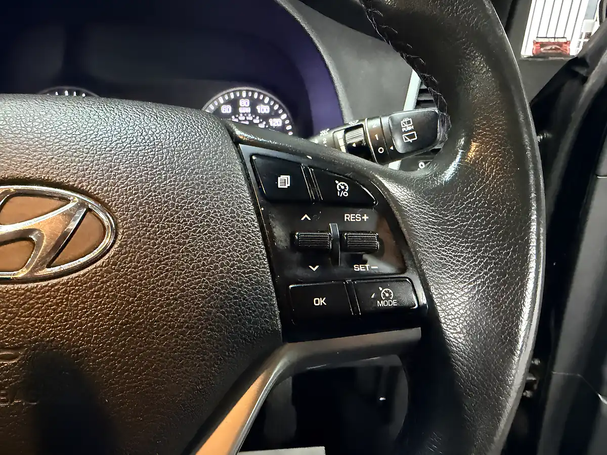 Used 2015 Hyundai Tucson Se Nav Black - Interior and Exterior details 14