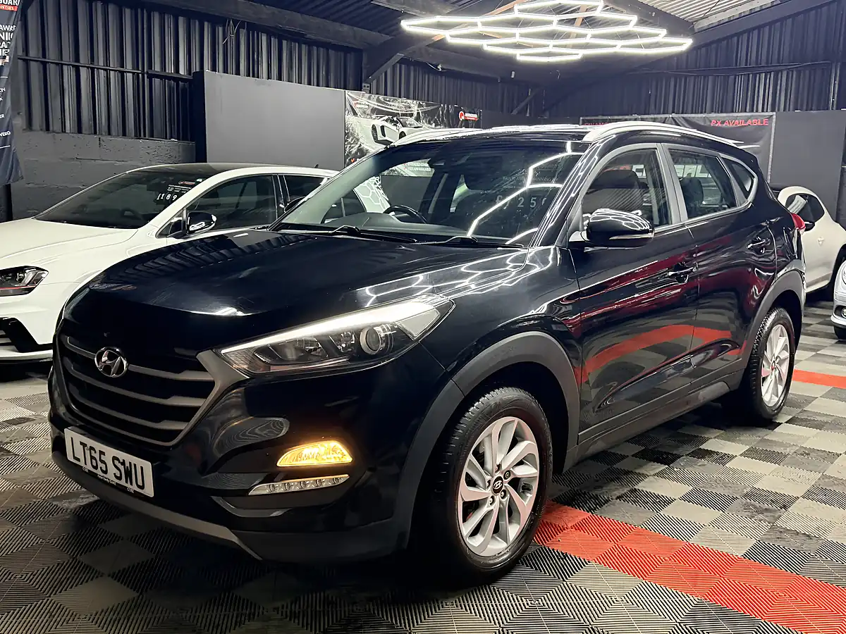 Used 2015 Hyundai Tucson Se Nav Black - Interior and Exterior details 7