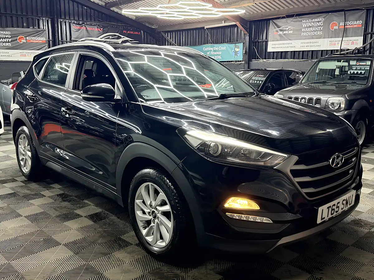 Used 2015 Hyundai Tucson Se Nav Black - Interior and Exterior details 9