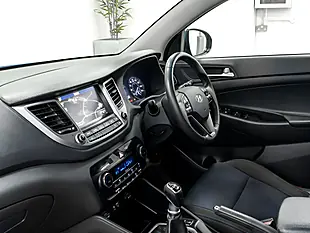 Used 2015 Hyundai Tucson Se Nav Blue Drive Blue - Interior and Exterior details 16