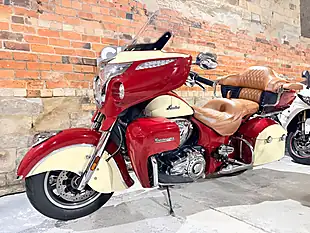 Used 2015 Indian Roadmaster Tourer Red - Interior and Exterior details 12