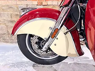 Used 2015 Indian Roadmaster Tourer Red - Interior and Exterior details 14