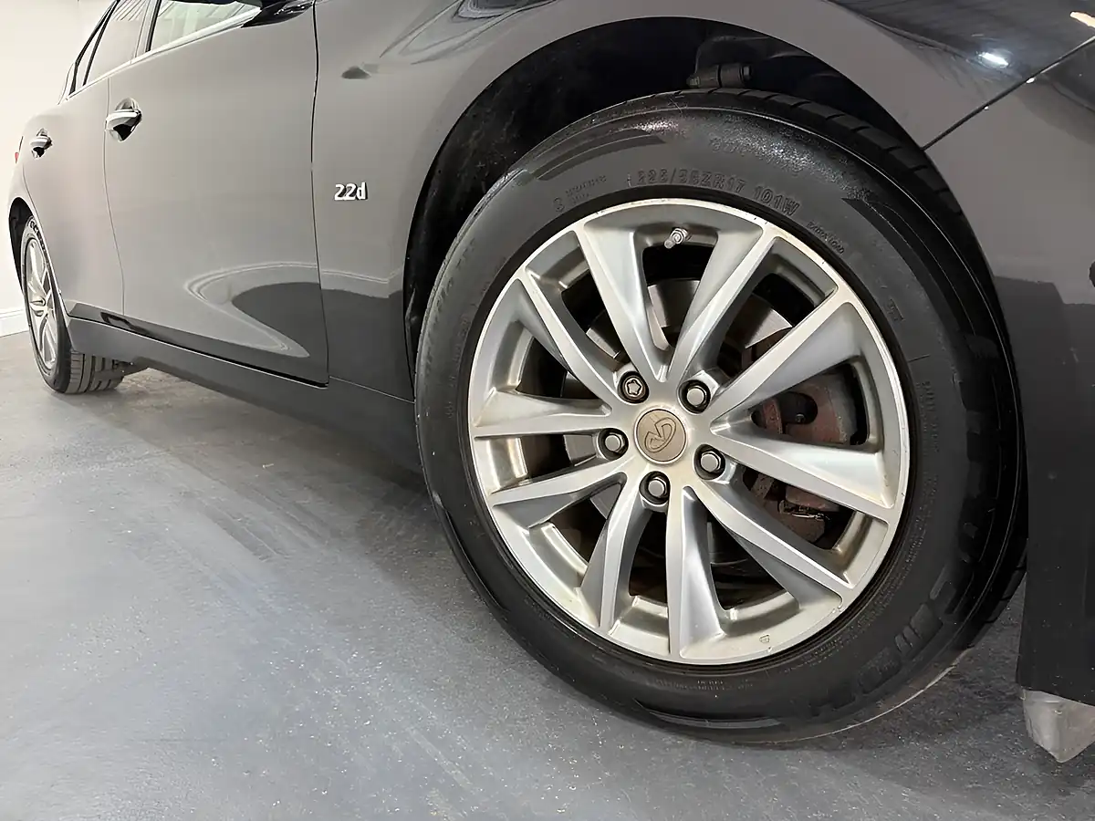 Used 2015 Infiniti Q50 Premium Black - Interior and Exterior details 4