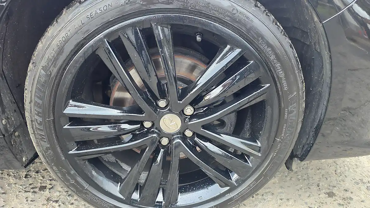 Used 2015 Infiniti Q50 Sport Black - Interior and Exterior details 19