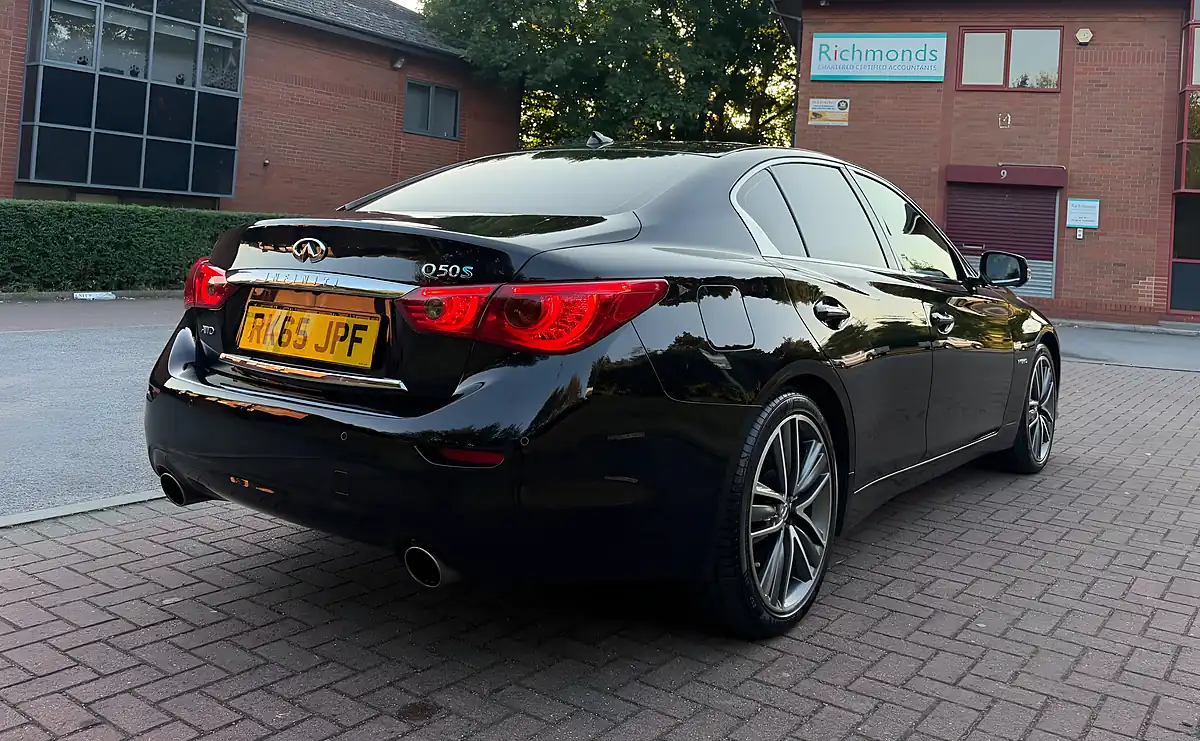 Used 2015 Infiniti Q50 Sport Tech Black - Interior and Exterior details 11