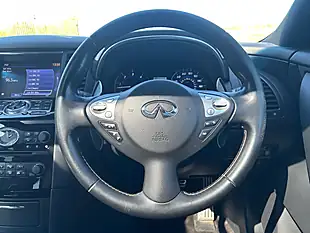 Used 2015 Infiniti QX70 S Premium Black - Interior and Exterior details 16