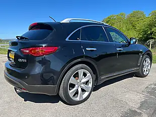 Used 2015 Infiniti QX70 S Premium Black - Interior and Exterior details 3