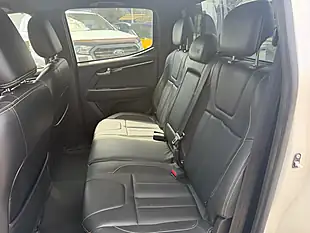 Used 2015 Isuzu D-Max Blade White - Interior and Exterior details 17