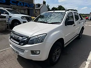 Used 2015 Isuzu D-Max Blade White - Interior and Exterior details 2