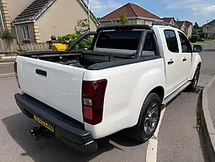 Used 2015 Isuzu D-Max Blade White - Interior and Exterior details 5