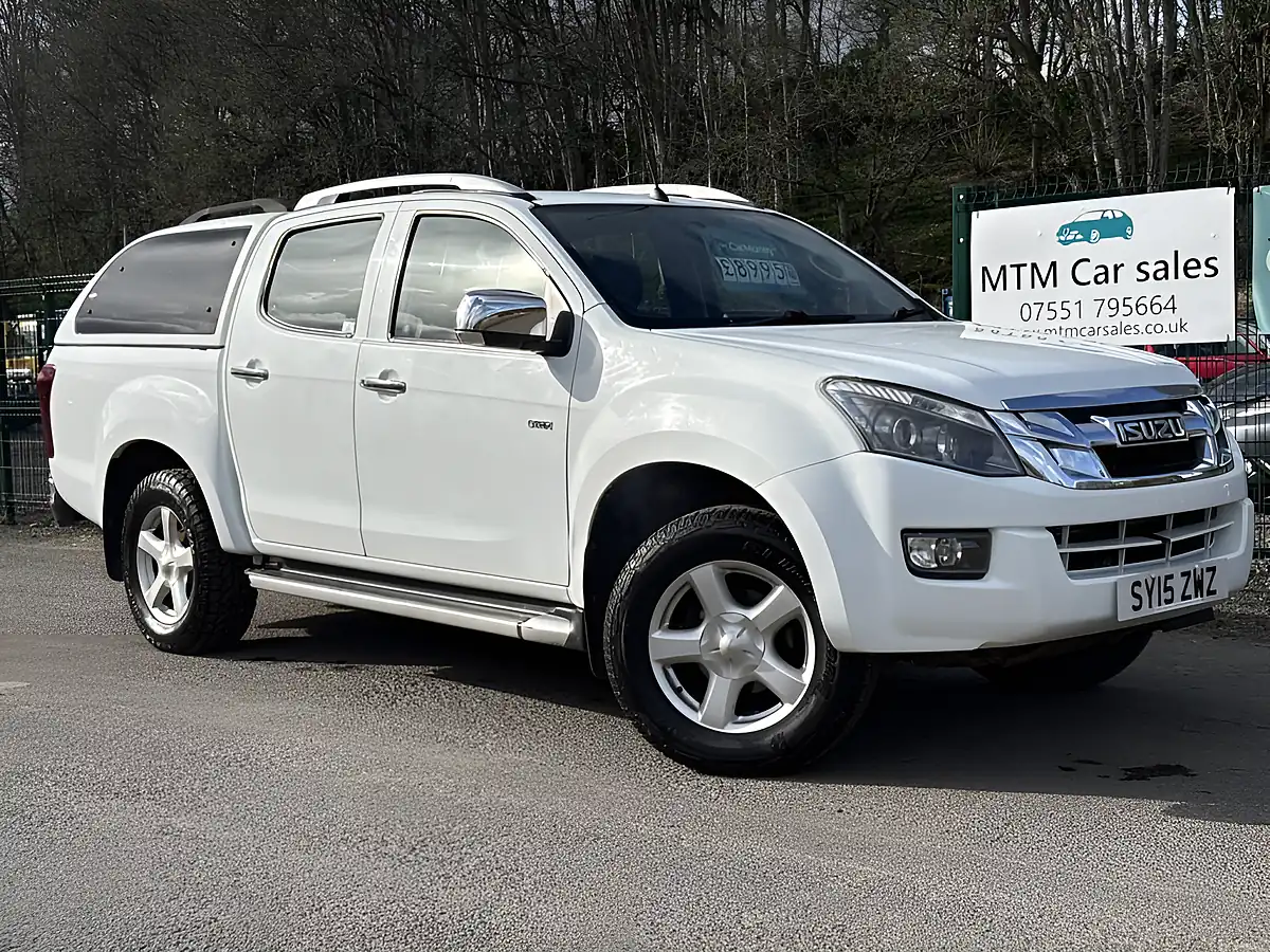 Used 2015 Isuzu D-Max Utah Huntsman White - Front View