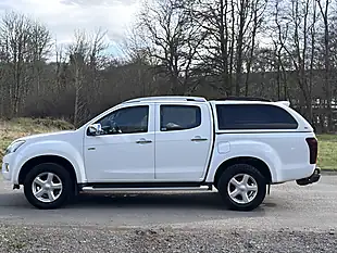 Used 2015 Isuzu D-Max Utah Huntsman White - Interior and Exterior details 8