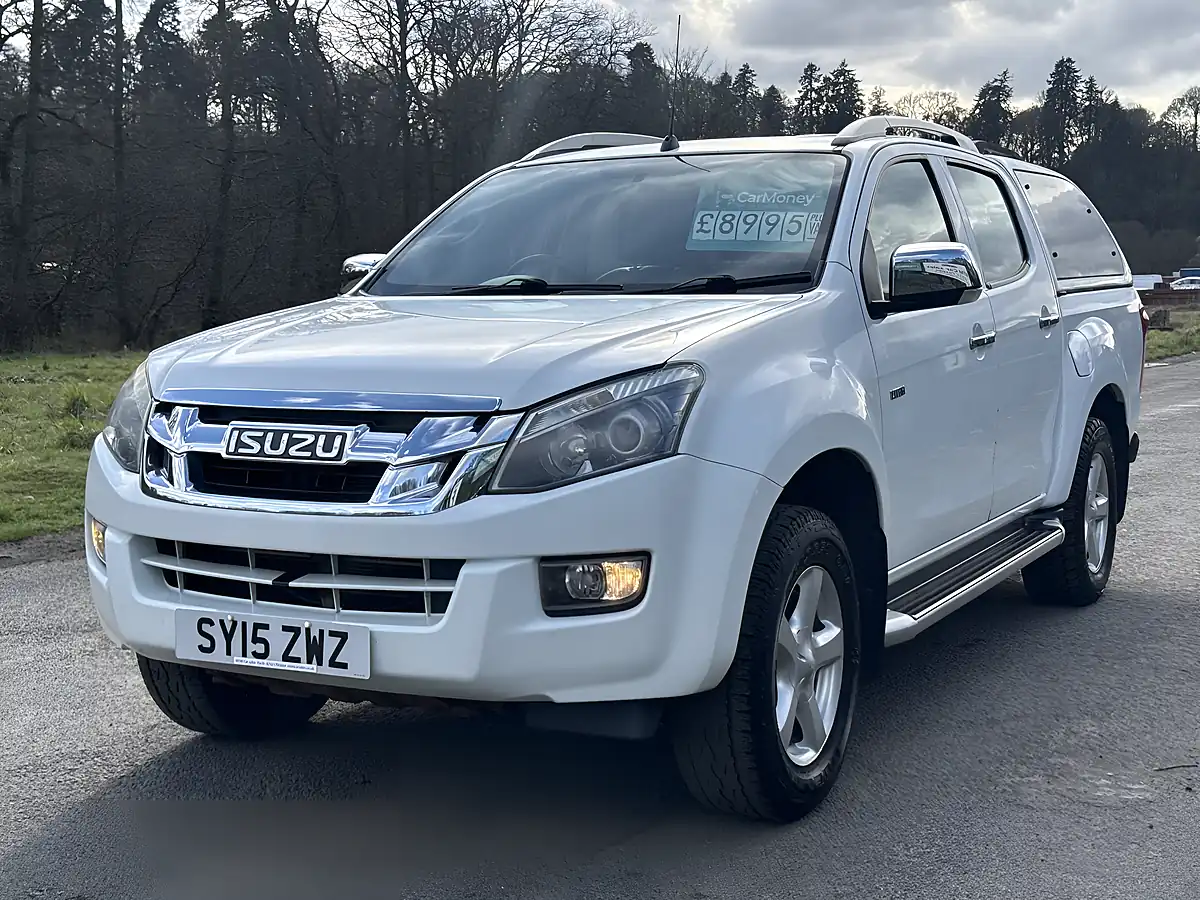 Used 2015 Isuzu D-Max Utah Huntsman White - Interior and Exterior details 9
