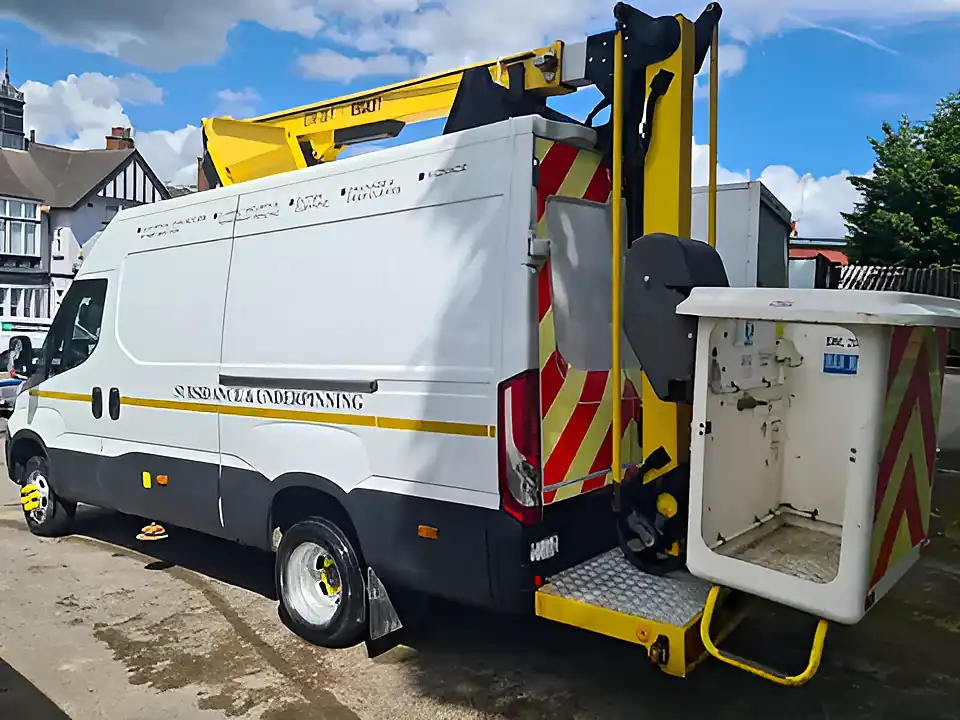Used 2015 Iveco Daily Cherry Picker - Interior and Exterior details 11