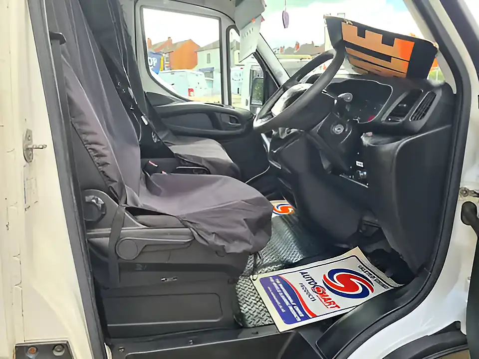 Used 2015 Iveco Daily Cherry Picker - Interior and Exterior details 13
