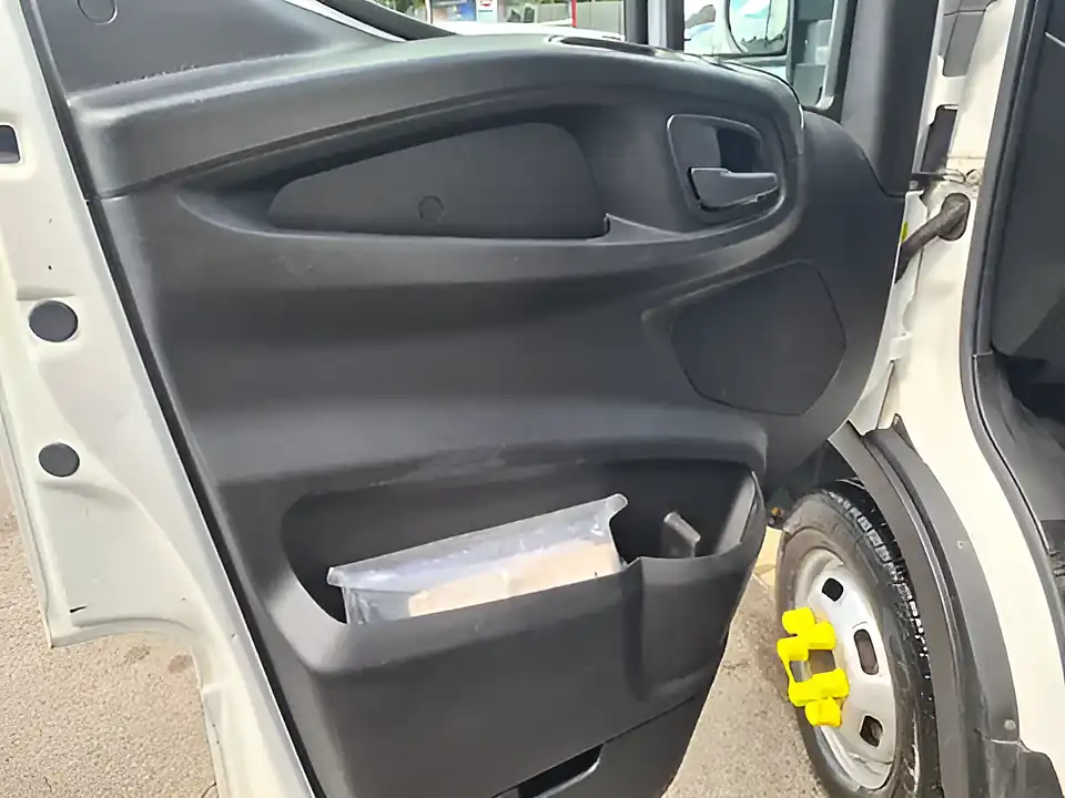 Used 2015 Iveco Daily Cherry Picker - Interior and Exterior details 19