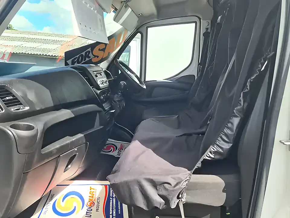 Used 2015 Iveco Daily Cherry Picker - Interior and Exterior details 8