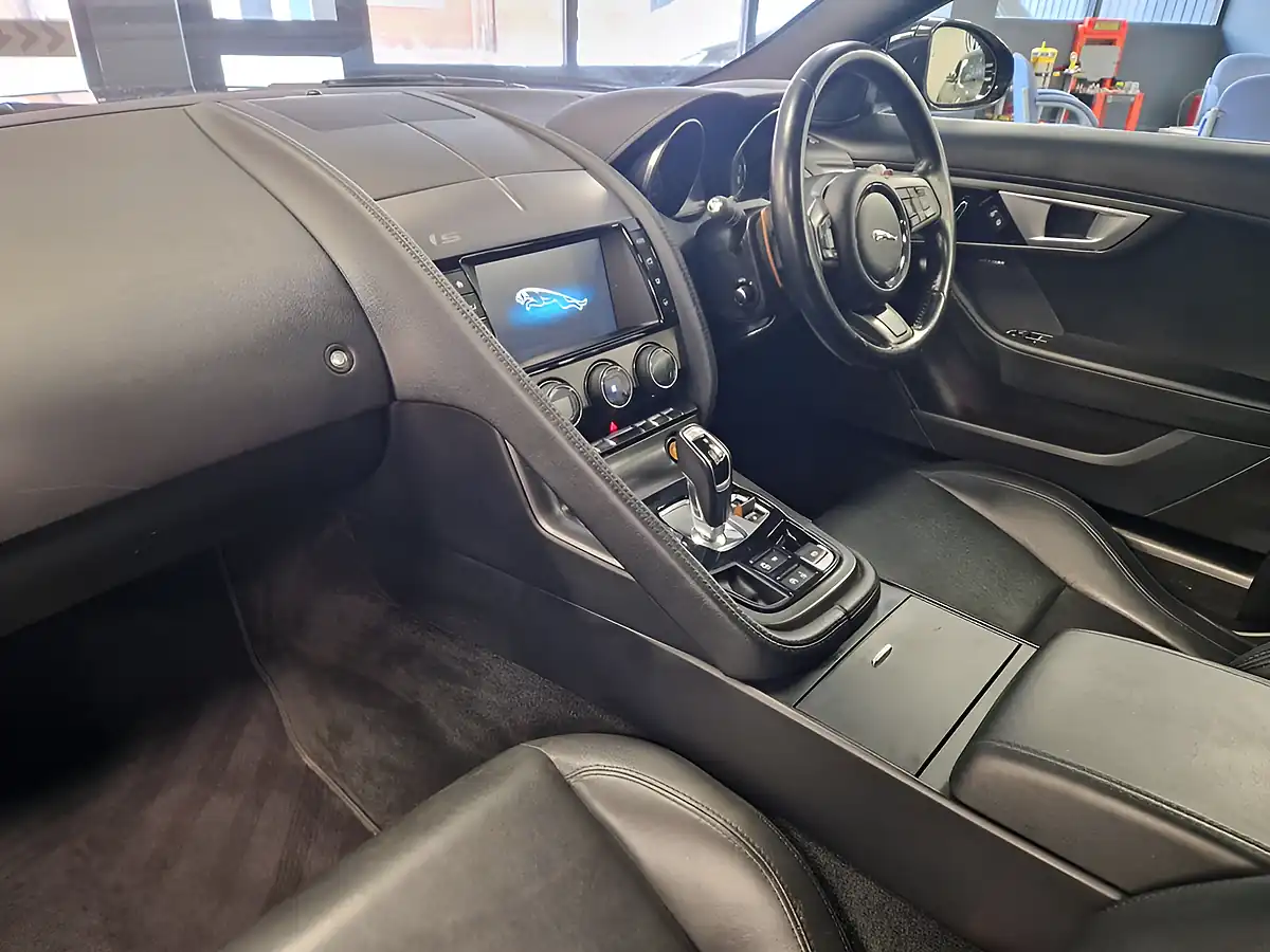Used 2015 Jaguar F-Type S Black - Interior and Exterior details 16
