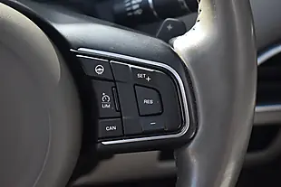 Used 2015 Jaguar Xe Prestige Caesium Blue - Interior and Exterior details 17