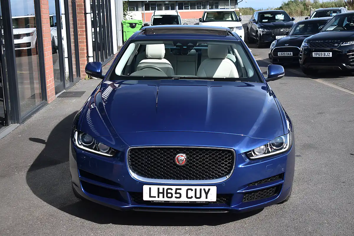Used 2015 Jaguar Xe Prestige Caesium Blue - Interior and Exterior details 3