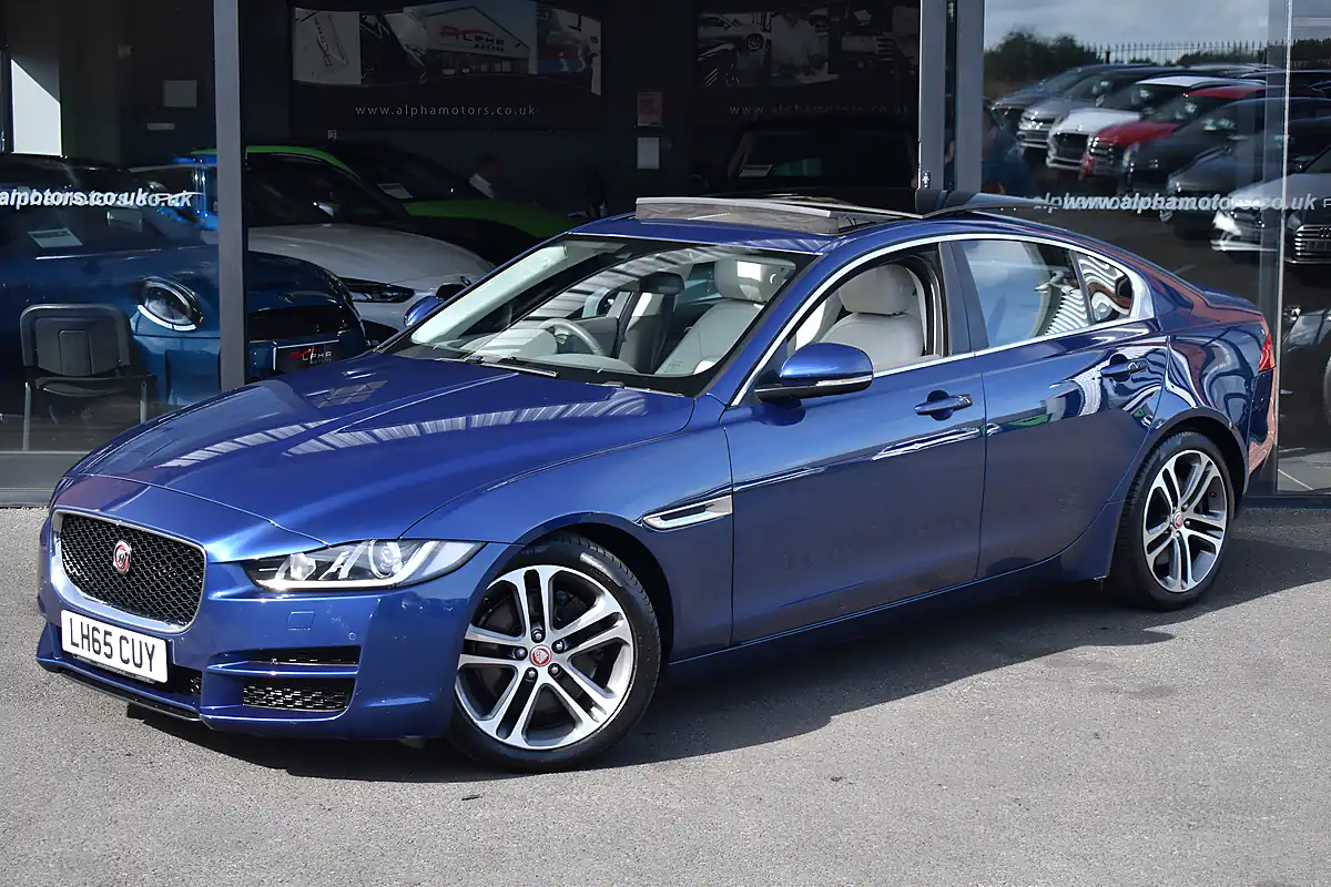Used 2015 Jaguar Xe Prestige Caesium Blue - Interior and Exterior details 4