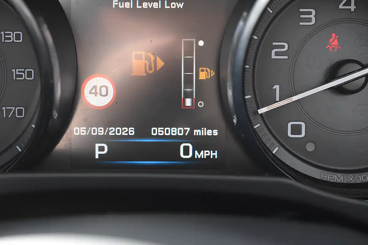 Used 2015 Jaguar Xe Prestige Caesium Blue - Interior and Exterior details 9