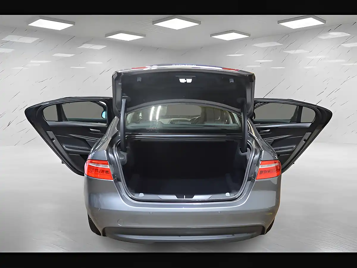 Used 2015 Jaguar Xe Prestige Grey - Interior and Exterior details 13