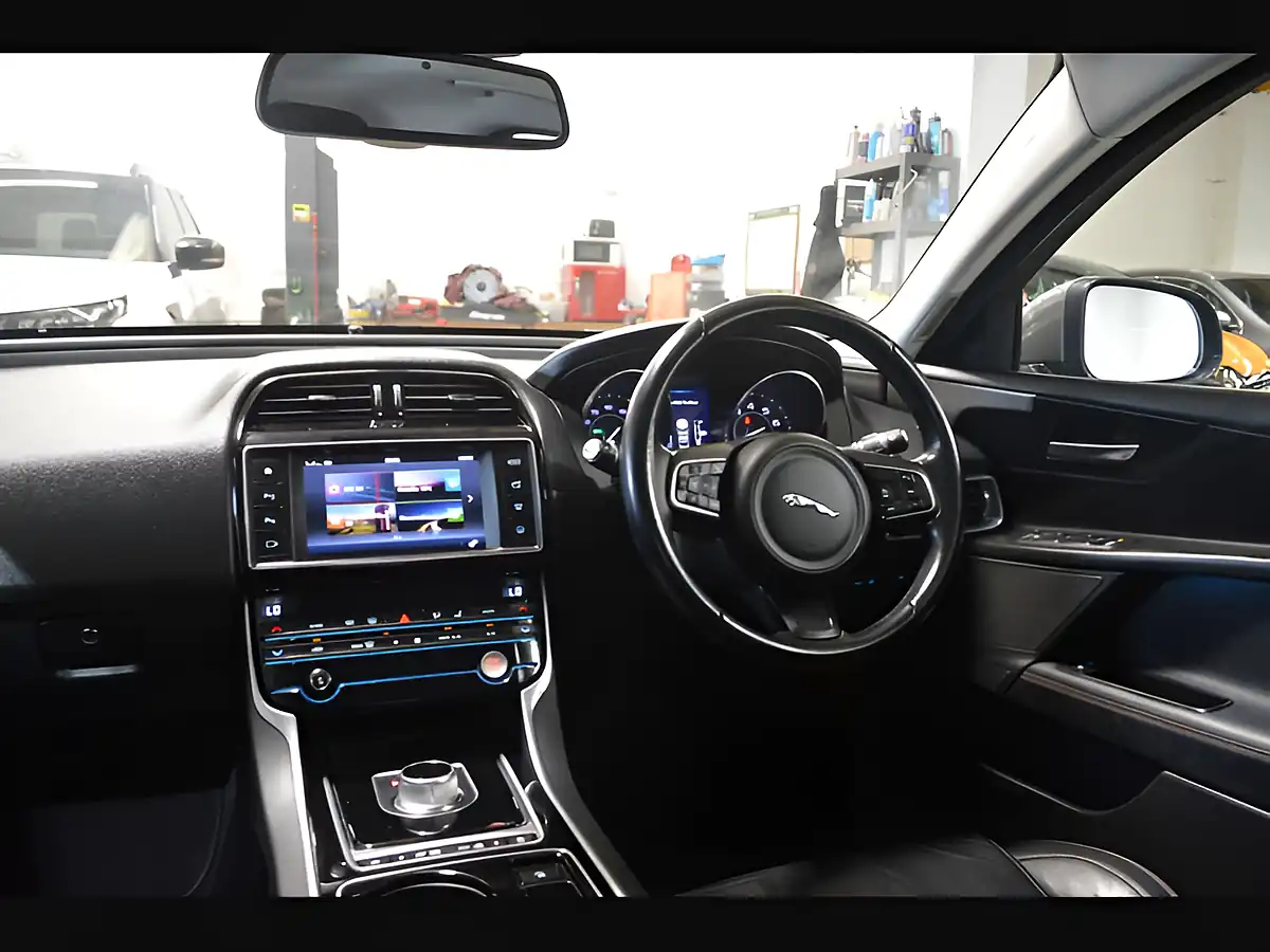 Used 2015 Jaguar Xe Prestige Grey - Interior and Exterior details 16