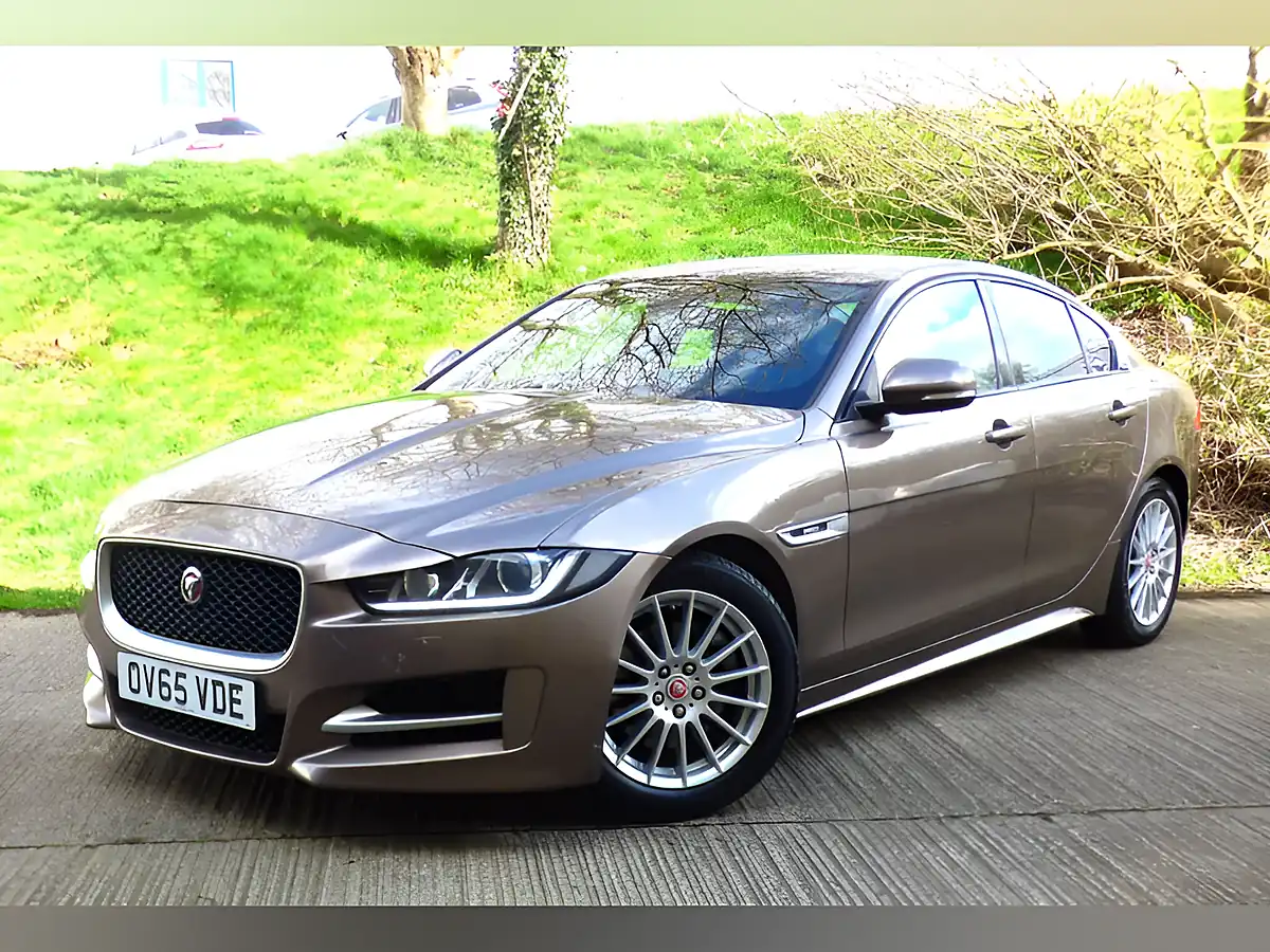 Used 2015 Jaguar Xe R-Sport Bronze - Interior and Exterior details 15
