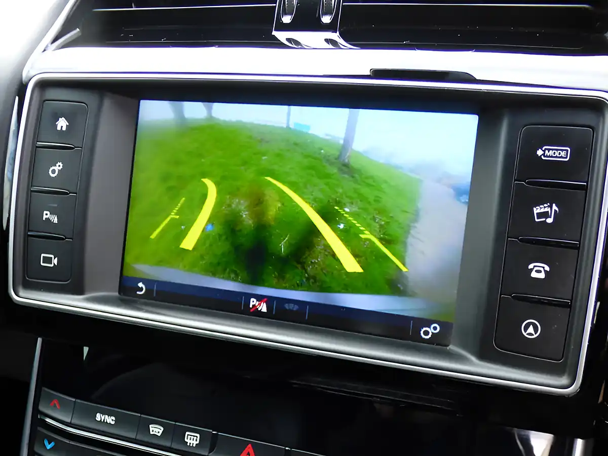 Used 2015 Jaguar Xe R-Sport Bronze - Interior and Exterior details 6
