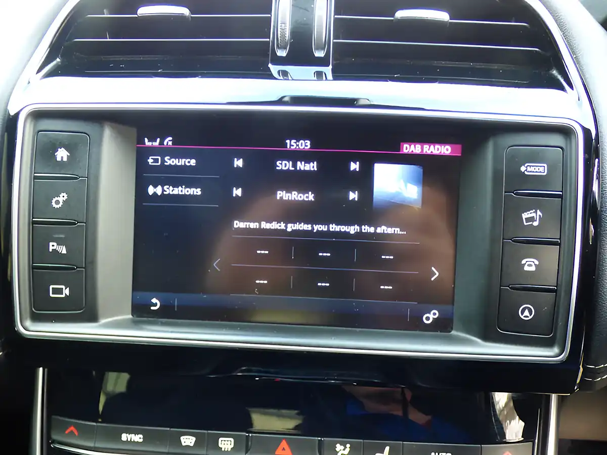 Used 2015 Jaguar Xe R-Sport Bronze - Interior and Exterior details 8