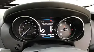 Used 2015 Jaguar Xe Se Red - Interior and Exterior details 5