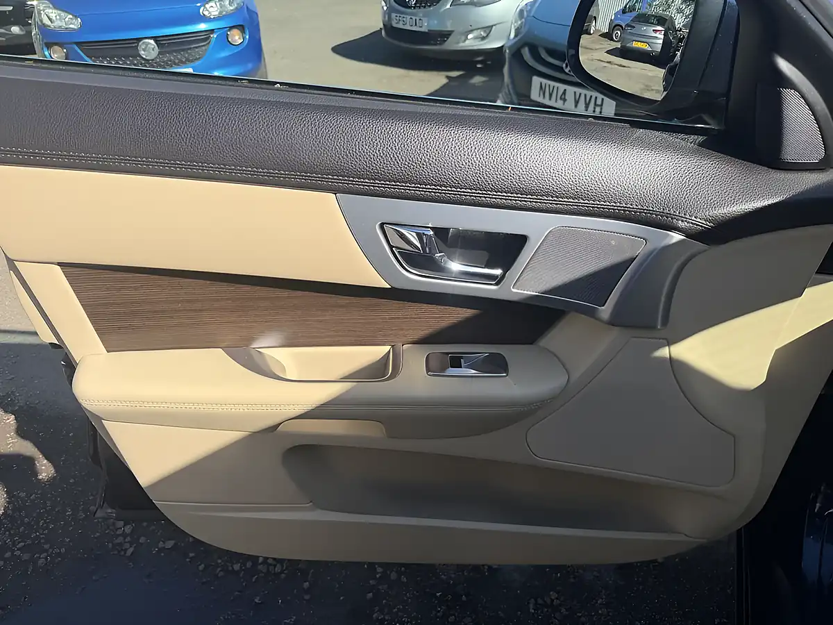 Used 2015 Jaguar Xf Luxury Blue - Interior and Exterior details 12