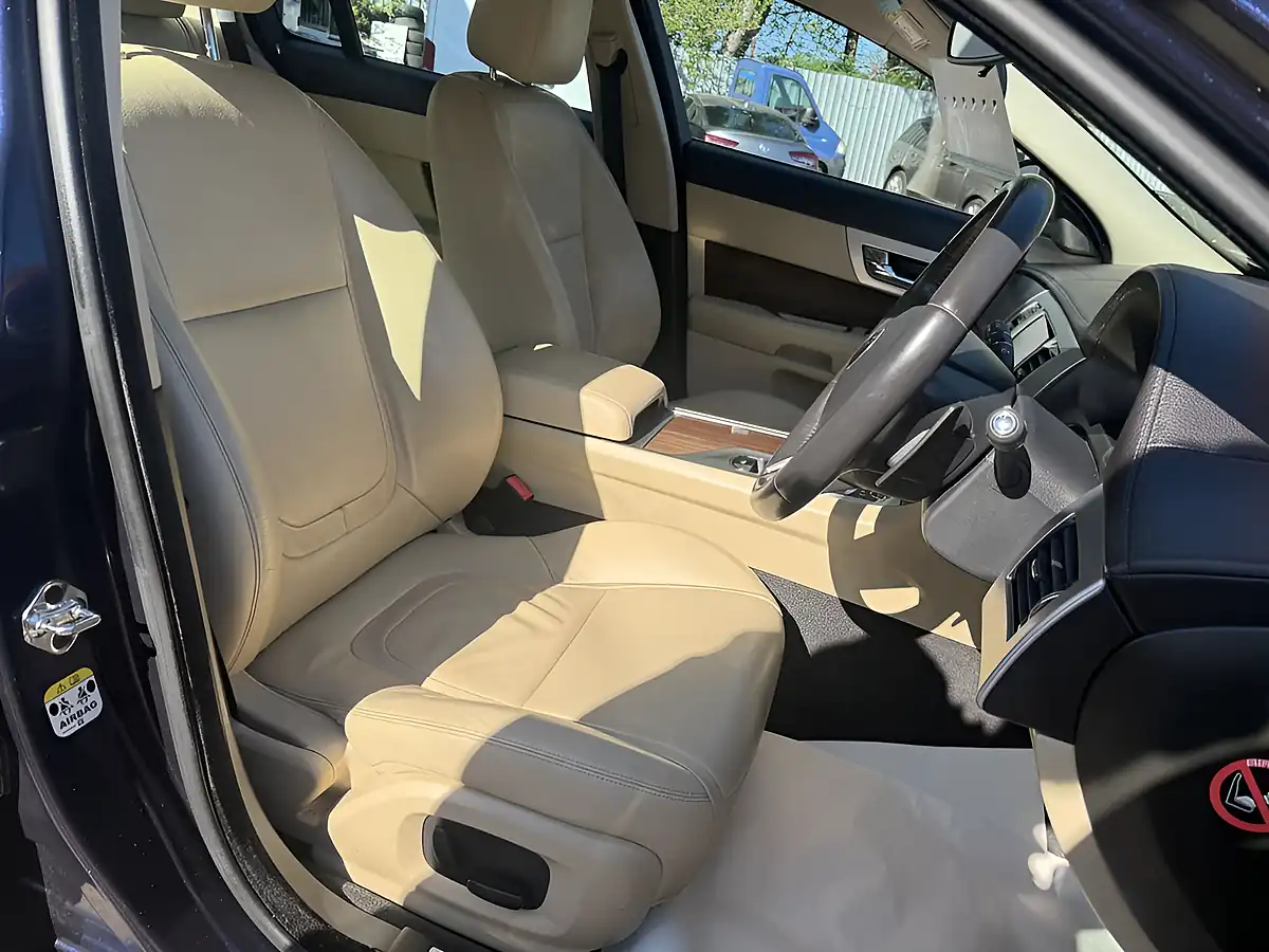 Used 2015 Jaguar Xf Luxury Blue - Interior and Exterior details 19