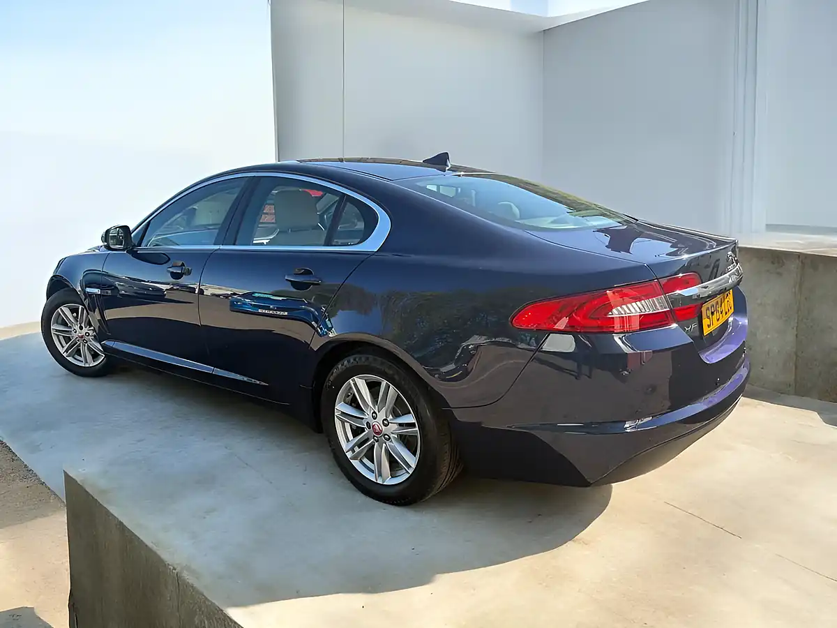 Used 2015 Jaguar Xf Luxury Blue - Interior and Exterior details 5