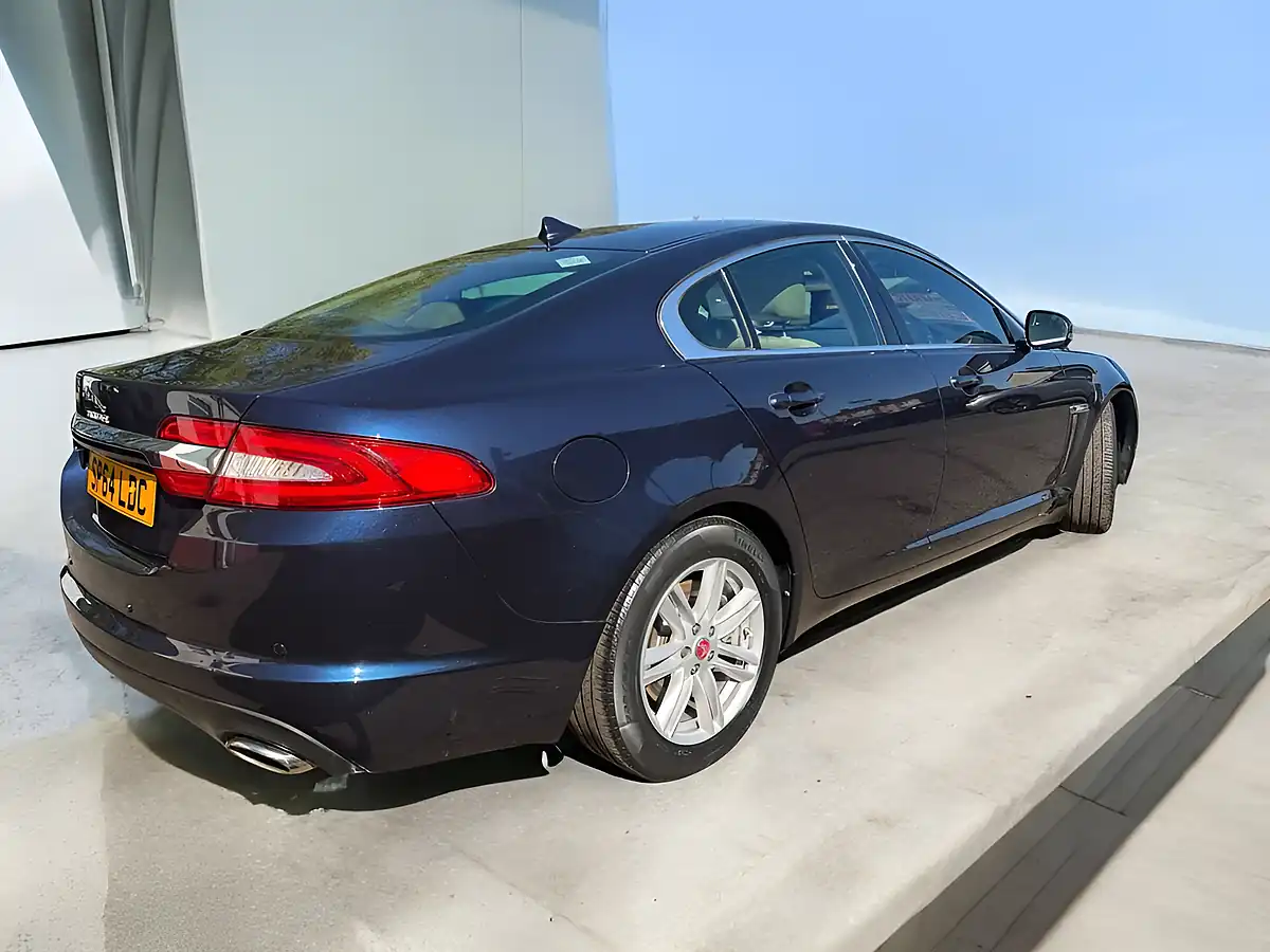Used 2015 Jaguar Xf Luxury Blue - Interior and Exterior details 6