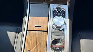 Used 2015 Jaguar Xf Luxury Saloon White - Interior and Exterior details 14