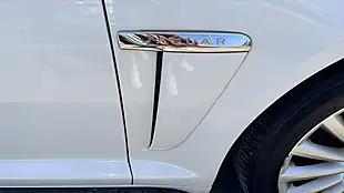 Used 2015 Jaguar Xf Luxury Saloon White - Interior and Exterior details 16