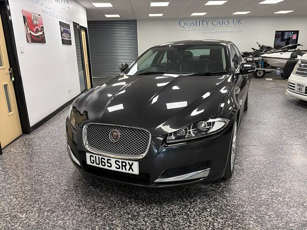Used 2015 Jaguar Xf Portfolio Grey - Interior and Exterior details 6