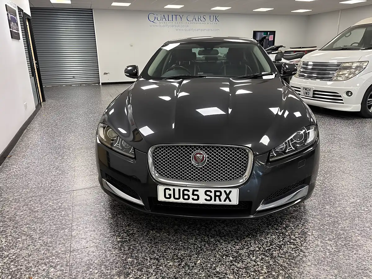 Used 2015 Jaguar Xf Portfolio Grey - Interior and Exterior details 7