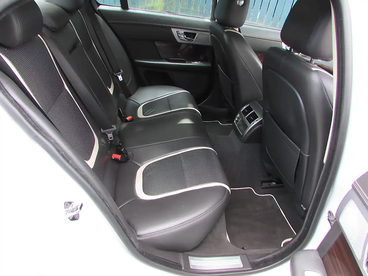 Used 2015 Jaguar Xf Portfolio White - Interior and Exterior details 11