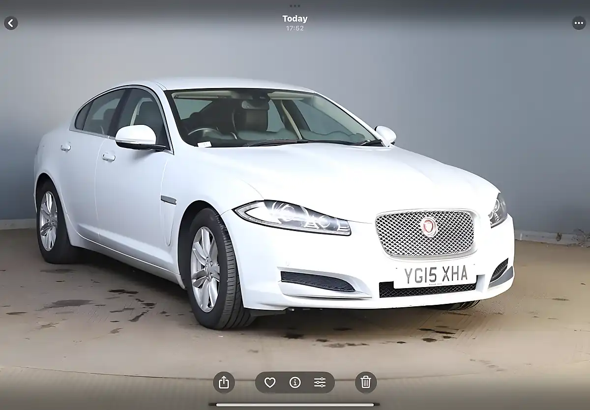 Used 2015 Jaguar Xf Portfolio White - Interior and Exterior details 6