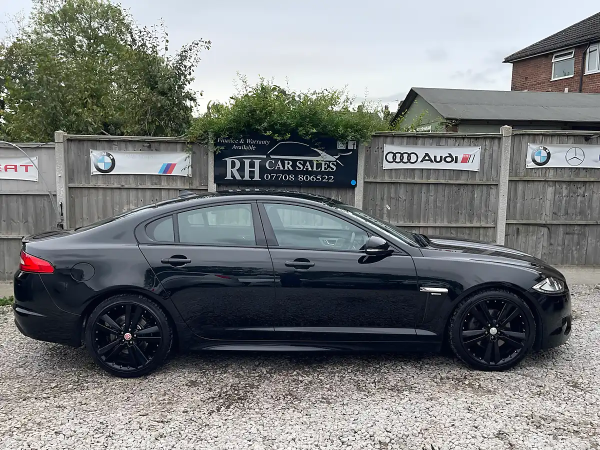 Used 2015 Jaguar Xf R-Sport Black Black - Interior and Exterior details 9