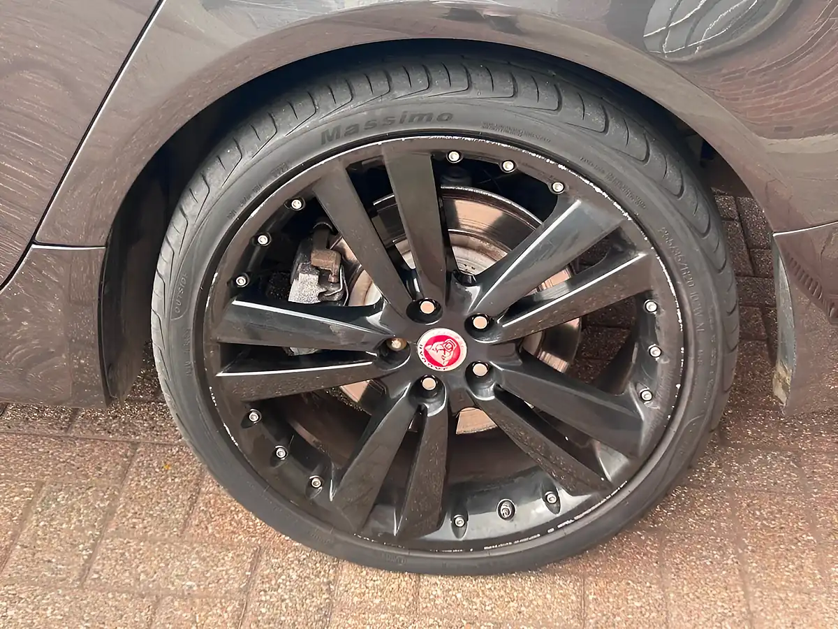 Used 2015 Jaguar Xf R-Sport Black Grey - Interior and Exterior details 11