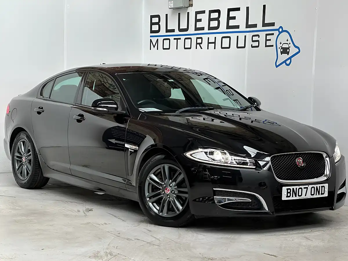 Used 2015 Jaguar Xf R-Sport Black - Front View